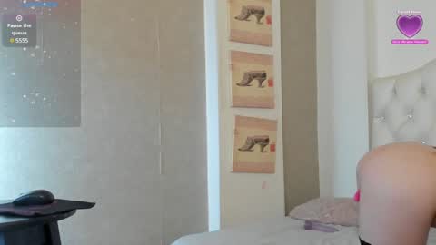 Snapshot of brenda_storm chatting on 01/09/25, 01:29 Brenda online show from 01/09/25, 01:29