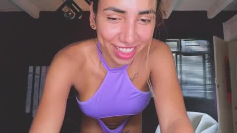 Snapshot of brendaaguerra chatting on 01/07/25, 08:10 brendaaguerra online show from 01/07/25, 08:10