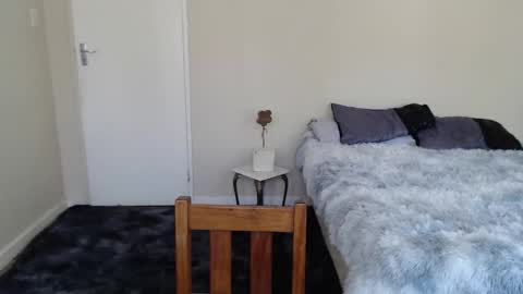 ask me lol online show from 12/10/24, 01:22