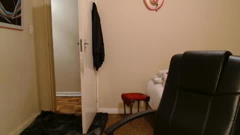 Snapshot of brendansexyboy098754 chatting on 04/09/26, 02:55 ask me lol online show from 04/09/26, 02:55