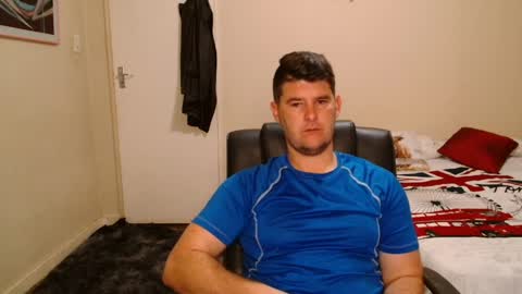 Snapshot of brendansexyboy098754 chatting on 04/10/26, 03:12 ask me lol online show from 04/10/26, 03:12