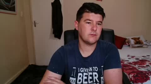 Snapshot of brendansexyboy098754 chatting on 04/13/26, 05:24 ask me lol online show from 04/13/26, 05:24