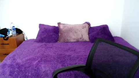 Snapshot of brendasantos_77 chatting on 10/28/25, 01:58 brendasantos_77 online show from 10/28/25, 01:58