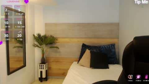 Brenda online show from 09/25/25, 02:59