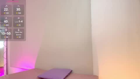 Snapshot of brendda_tay chatting on 02/13/25, 03:50 BRENDDA online show from 02/13/25, 03:50