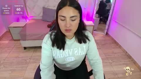 Snapshot of brendda_tay chatting on 11/02/25, 03:20 BRENDDA online show from 11/02/25, 03:20