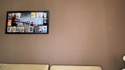 Mia   online show from 11/23/25, 08:03