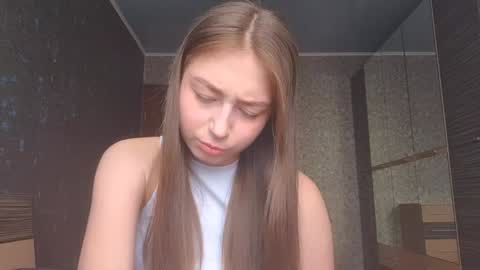 Mia   online show from 02/03/26, 07:46