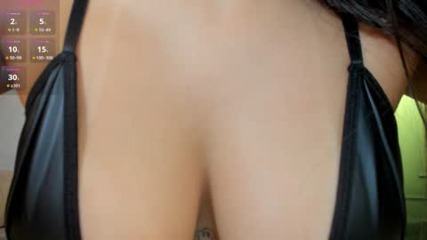 Snapshot of brennawalker chatting on 01/10/25, 09:23 Brenna Walker IG 4lexandracasas online show from 01/10/25, 09:23