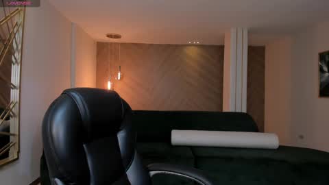 Snapshot of brennawalker chatting on 02/11/25, 03:08 Brenna Walker IG 4lexandracasas online show from 02/11/25, 03:08