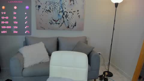 Snapshot of brennawalker chatting on 10/05/25, 02:15 Brenna Walker IG 4lexandracasas online show from 10/05/25, 02:15