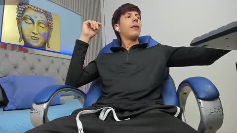 Esteban online show from 01/10/26, 02:46