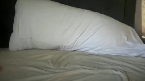 brettbaker89 online show from 11/26/25, 08:32