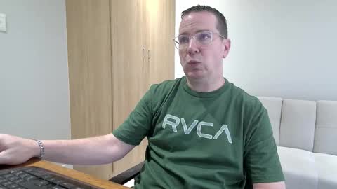 Brett online show from 11/23/25, 01:11