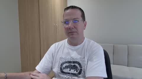 Brett online show from 11/30/25, 02:32