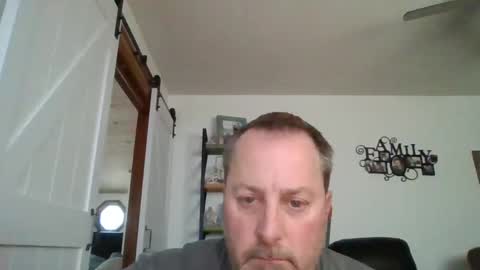 hey online show from 12/12/24, 01:28