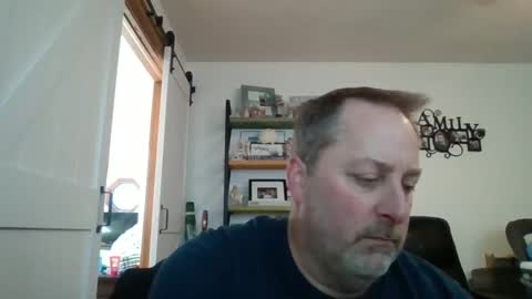 hey online show from 02/01/25, 07:23