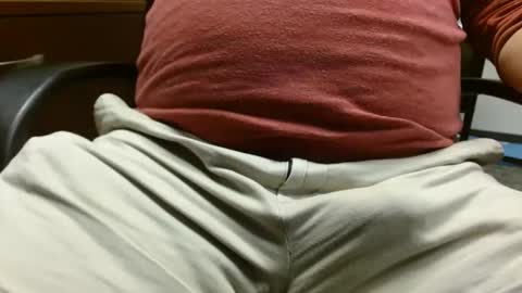 Snapshot of bri19741974 chatting on 11/04/25, 12:10 WorkinandPlayin online show from 11/04/25, 12:10