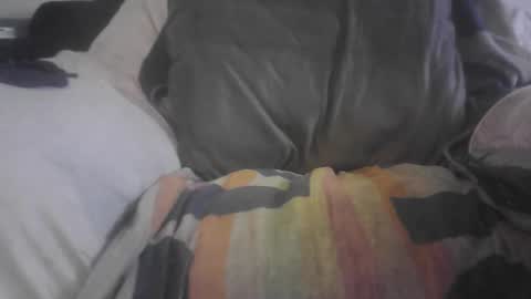 Snapshot of bri20fu chatting on 03/19/26, 07:18 raining down on me online show from 03/19/26, 07:18