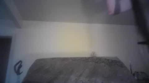 Snapshot of bri20fu chatting on 07/04/26, 05:52 raining down on me online show from 07/04/26, 05:52