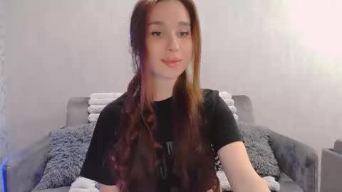 bri_fox online show from 02/06/26, 08:23