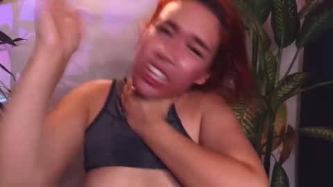 Snapshot of bri_von_dhara_ chatting on 02/15/26, 12:51 Bri online show from 02/15/26, 12:51