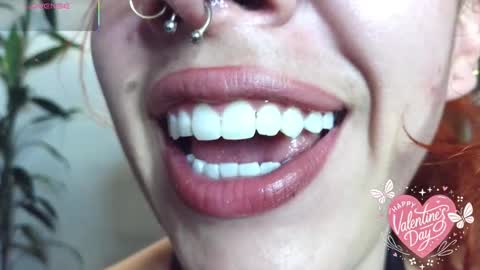 Snapshot of bri_von_dhara_ chatting on 02/15/26, 10:39 Bri online show from 02/15/26, 10:39