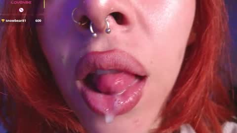 Snapshot of bri_von_dhara_ chatting on 02/18/26, 09:44 Bri online show from 02/18/26, 09:44