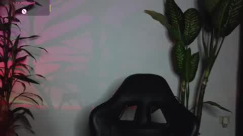 Snapshot of bri_von_dhara_ chatting on 03/25/26, 10:38 Bri online show from 03/25/26, 10:38