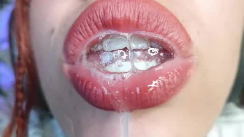 Snapshot of bri_von_dhara_ chatting on 03/30/26, 01:34 Bri online show from 03/30/26, 01:34