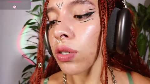 Snapshot of bri_von_dhara_ chatting on 04/02/26, 09:56 Bri online show from 04/02/26, 09:56