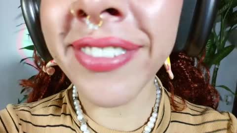 Snapshot of bri_von_dhara_ chatting on 04/04/26, 01:15 Bri online show from 04/04/26, 01:15