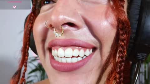 Snapshot of bri_von_dhara_ chatting on 04/09/26, 05:29 Bri online show from 04/09/26, 05:29