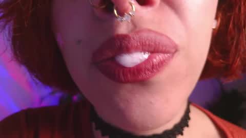 Snapshot of bri_von_dhara_ chatting on 04/16/26, 11:07 Bri online show from 04/16/26, 11:07