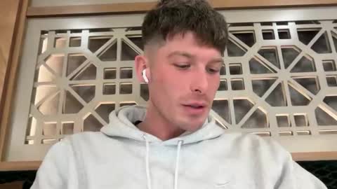 briahcscott online show from 12/22/25, 07:33