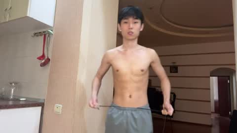 Snapshot of brian_stars chatting on 04/08/26, 08:36 Brian boy online show from 04/08/26, 08:36