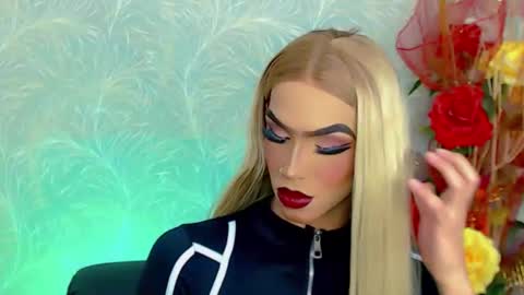 BRIANA online show from 02/10/26, 04:16