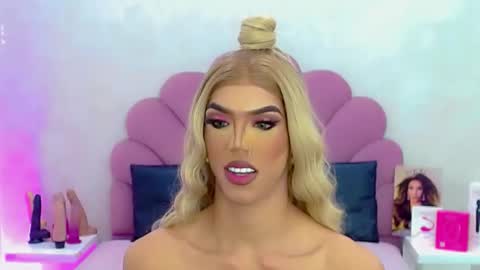 Snapshot of briana_sex32 chatting on 03/15/26, 04:51 BRIANA online show from 03/15/26, 04:51