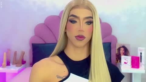 Snapshot of briana_sex32 chatting on 04/16/26, 04:02 BRIANA online show from 04/16/26, 04:02