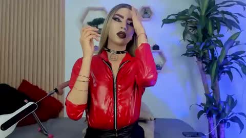 briana_white online show from 09/23/25, 05:16