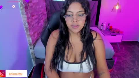 Snapshot of briana_z chatting on 06/25/26, 03:28 BRIANA online show from 06/25/26, 03:28