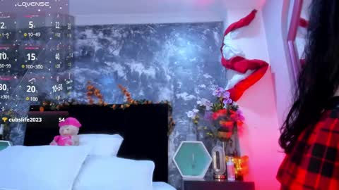     online show from 02/12/25, 02:32