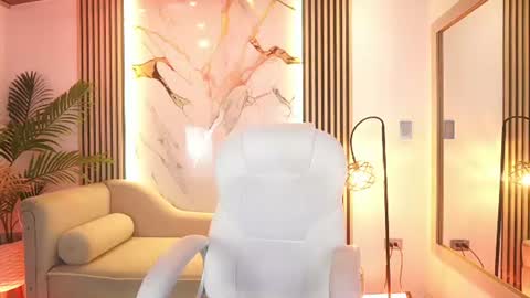 Briana Lane online show from 06/13/26, 07:01
