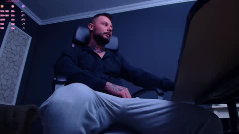 Brian online show from 09/25/25, 06:06