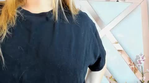 Snapshot of brianna_beltran chatting on 03/09/26, 03:43 brianna_beltran online show from 03/09/26, 03:43