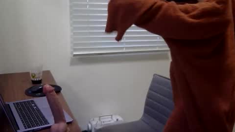 Brianna Bills online show from 10/30/25, 07:25