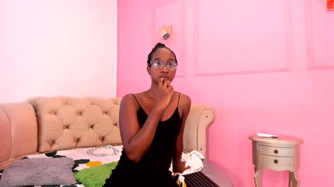 Snapshot of briannaduque chatting on 12/18/24, 06:57 Brianna online show from 12/18/24, 06:57