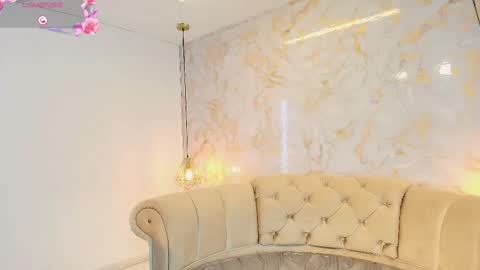 Snapshot of briannaduque chatting on 10/02/25, 12:01 Brianna online show from 10/02/25, 12:01