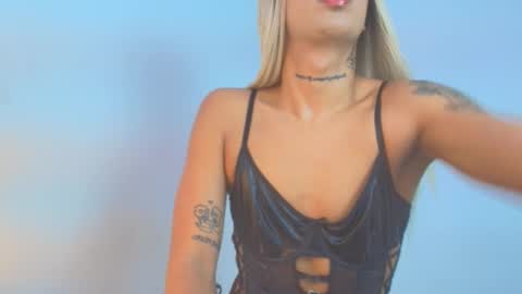 Snapshot of briannna_x chatting on 12/15/25, 08:13 BRIANNA online show from 12/15/25, 08:13