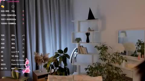 Hanna online show from 09/30/25, 03:06